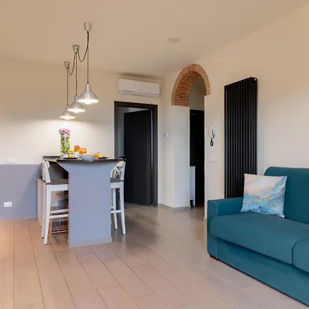 Nottolini 242 公寓 *